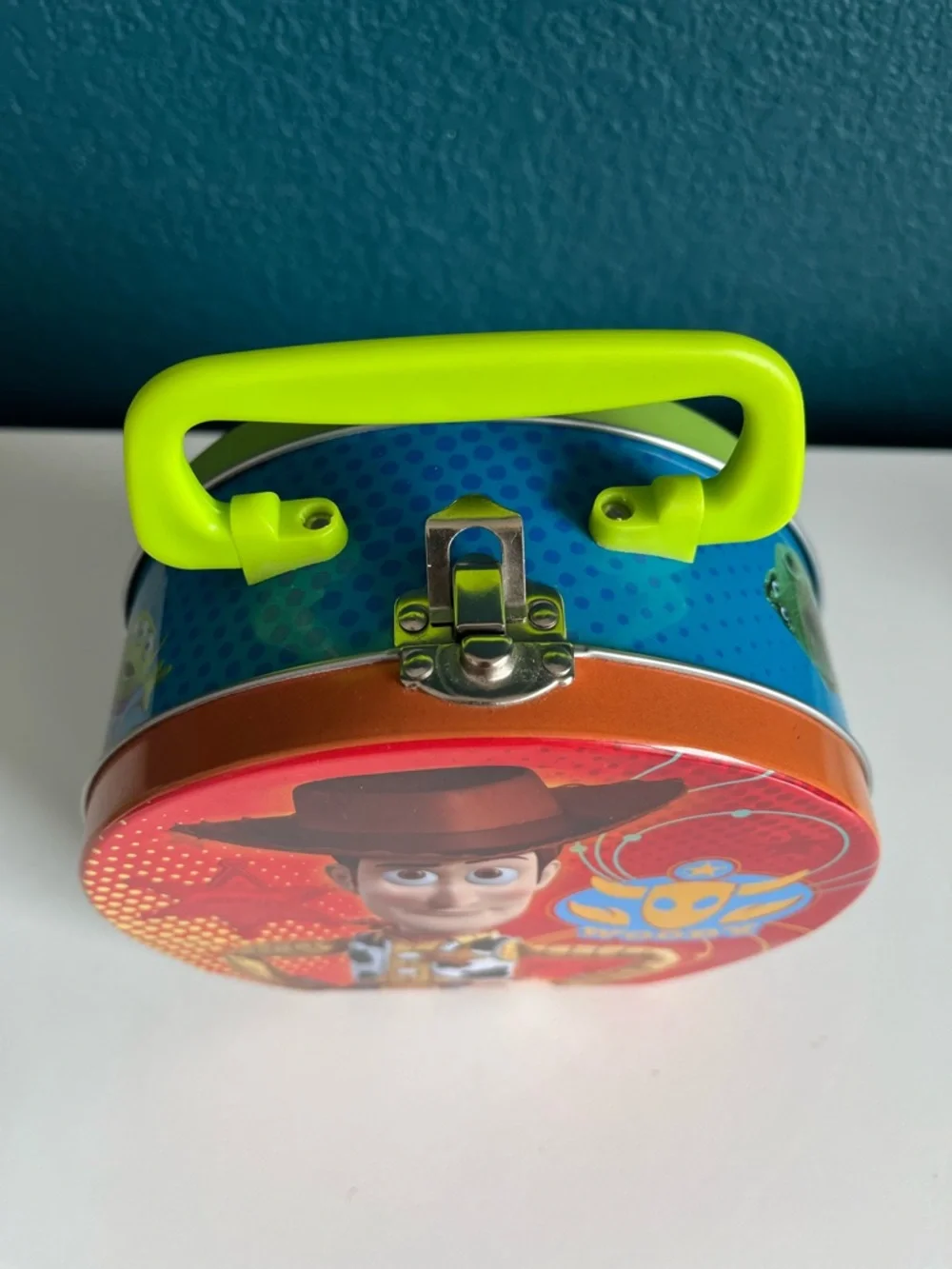 Disney Pixar Toy Story 5 Woody Round Tin Box Toothbrush Set Buzz Lightyear Rex